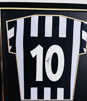 Roberto Baggio - Hand Signed Juventus 1994/95 Home Shirt– A1, Verzamelen, Nieuw