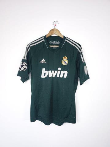 Real Madrid - Championnat dEspagne de Football - Özil -