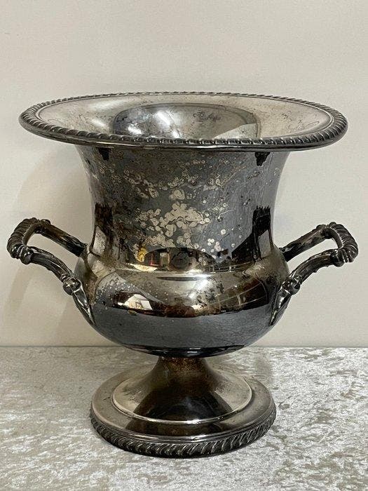 Champagne koeler - Verzilverd - Champagne/Wijnkoeler, Antiek en Kunst, Antiek | Meubels | Tafels