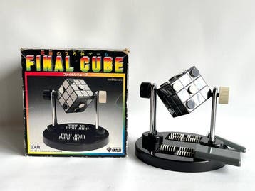 Rare Item Takara Tomy FINAL CUBE (Cube-Shaped Othello Game), Antiek en Kunst