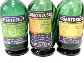 Sifon - Drie chartreuse sifons