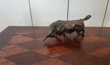 P. Chenet - Statue, stier - 7 cm - Bronze, Antiquités & Art