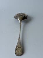 Lepel - schelpvorm - .950 zilver - bestrooien, Antiek en Kunst