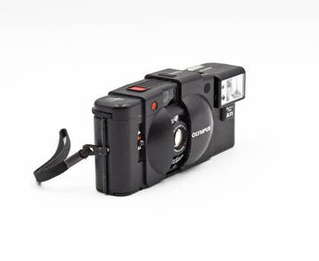 Olympus XA2 con A11 flash | Analoge camera