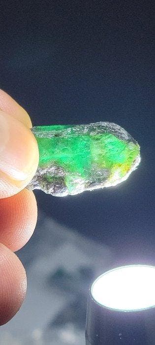 Smaragd Ruw- 6.73 g - (1), Verzamelen, Mineralen en Fossielen