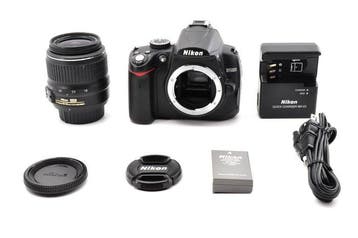 Nikon D5000  AF-S DX Nikkor ED 3.5-5.6/18-55mm G II VR, Audio, Tv en Foto, Fotocamera's Digitaal, Nieuw