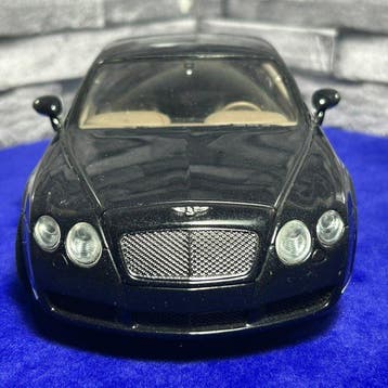 Minichamps 1:18 - Modelauto - Bentley Continental GT Nero, Nieuw