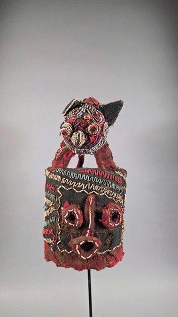 Masker van stof en parels - Bamileke - Kameroen