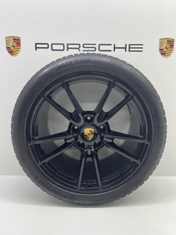 Porsche 992 ORIGINELE 19/20zwart met winterbanden (7-8 mm), Auto-onderdelen, Ophalen, Gebruikt, 295 mm, Banden en Velgen