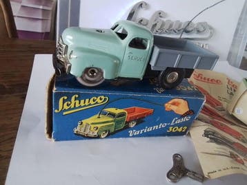 Schuco - Voiture miniature (2) - Varianto-Lasto 3042;