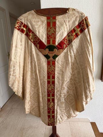 Liturgische gewaad - Textiel, Applicaties, damast,