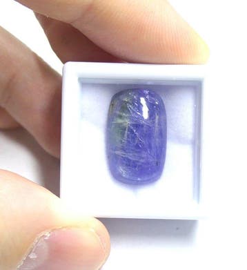Grosse Tanzanite bicolore dorigine 100 % naturelle