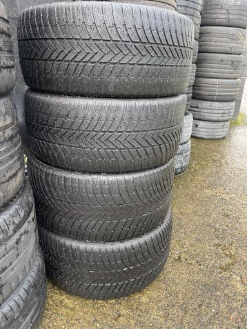 Porsche Cayenne E3 Bridgestone 21inch winterbanden set(4 mm), Ophalen, Gebruikt, Band(en), Personenwagen
