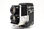 Mamiya C220 Pro Sekor 2.8/80mm Twin lens reflex camera (TLR)