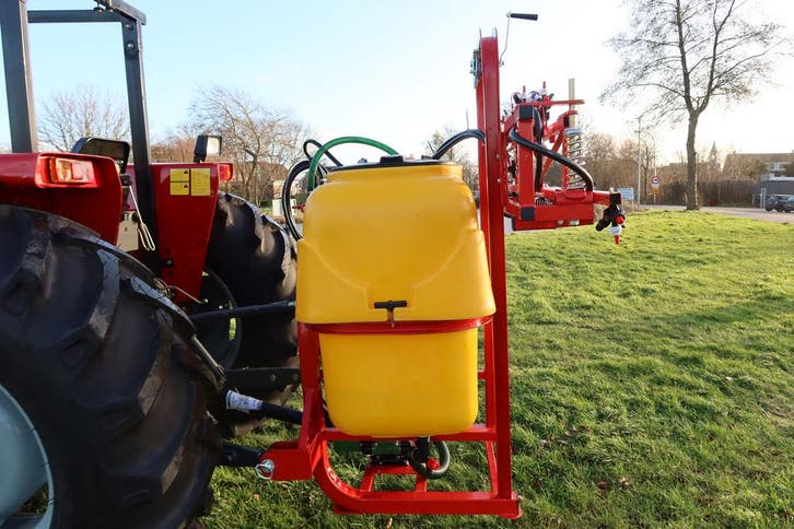 Kraffter veldspuit 6m boom en 200L tank, Articles professionnels, Agriculture | Outils