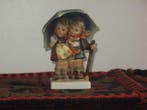 Hummel - Figurine - Stormy weather (71) - Biscuit de, Antiek en Kunst