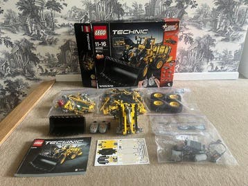 Lego Set - 42030 - Technic - Remote-Controlled VOLVO L350F