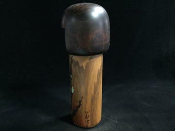 Grote Japanse vintage creatieve Sosaku Kokeshi-beeldje