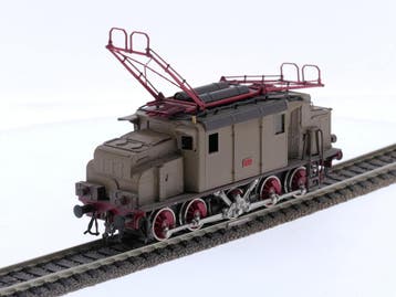Schaal H0 Metropolitan 300 elektrische locomotief E 554 v..., Ophalen of Verzenden, Zo goed als nieuw, Gelijkstroom, Locomotief