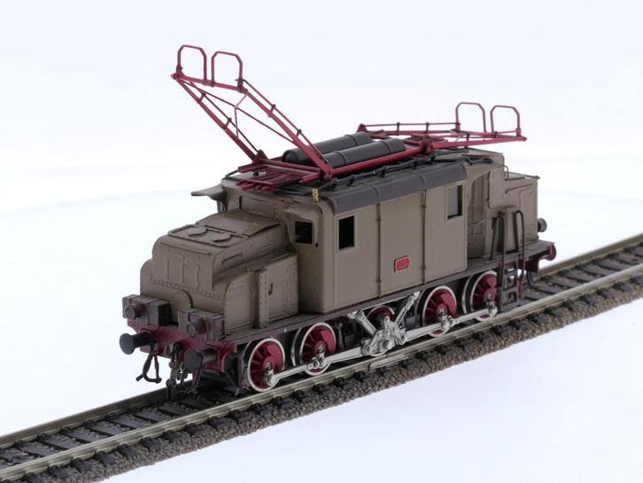 Schaal H0 Metropolitan 300 elektrische locomotief E 554 v..., Hobby & Loisirs créatifs, Trains miniatures | HO, Enlèvement ou Envoi