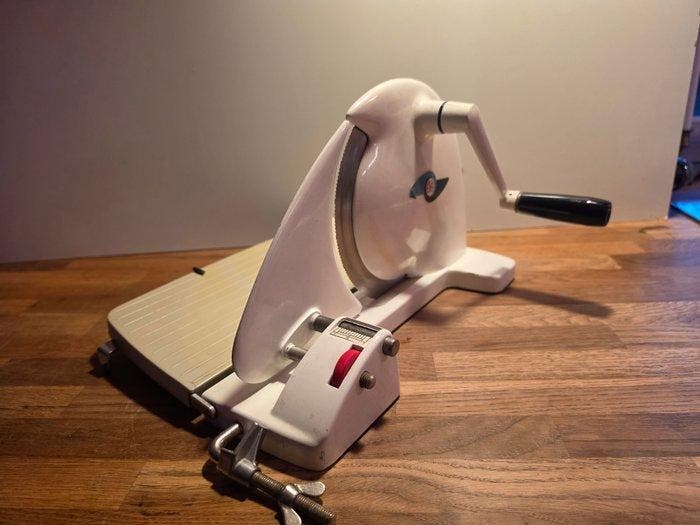 Eva industri/ Metallic - Erik Herløv - Broodsnijmachine -, Antiquités & Art, Antiquités | Ustensiles de cuisine