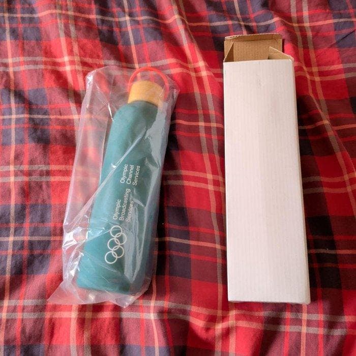 Olympic Broadcasting Services (OBS) - Fles - Parijs 2024, Verzamelen, Overige Verzamelen