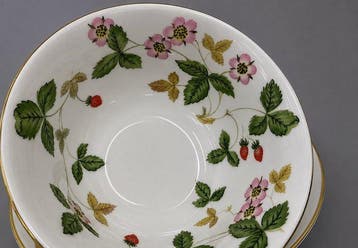 Wedgwood - Service à café (4) - Wild Strawberry Bone China