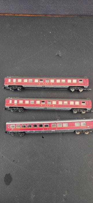 Varie marche N - Wagon de passagers pour trains miniatures, Hobby & Loisirs créatifs, Trains miniatures | Échelle N