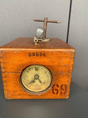 Instruments de mesure - Bois—laiton—cuivre - 1950-1960