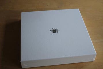 A Perfect Circle 2 LP / CD Box Set  Eat The Elephant  -