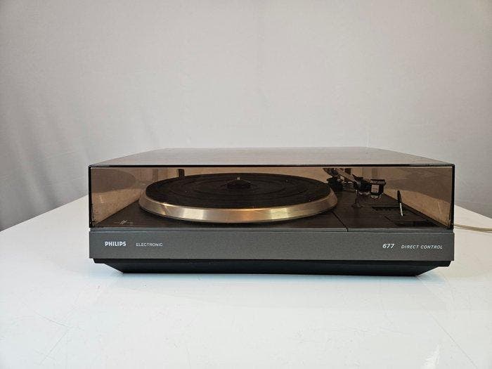 Philips - 677 Platenspeler, TV, Hi-fi & Vidéo, Radios