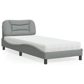 vidaXL Bed met matras Hvar stof lichtgrijs 90x200 cm, Huis en Inrichting, Verzenden, Nieuw