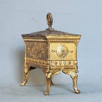 Sieradendoos - casket box - gegoten messing/brons