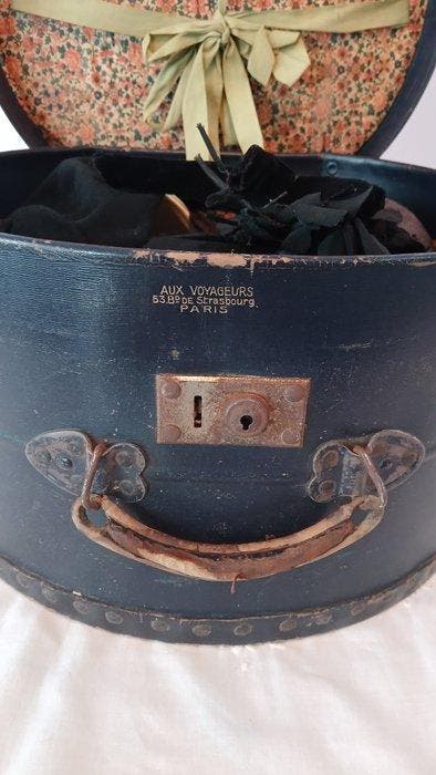 AUX VOYAGEURS Paris 1900s - AUX VOYAGEURS - Reiskoffer, Antiek en Kunst, Curiosa en Brocante