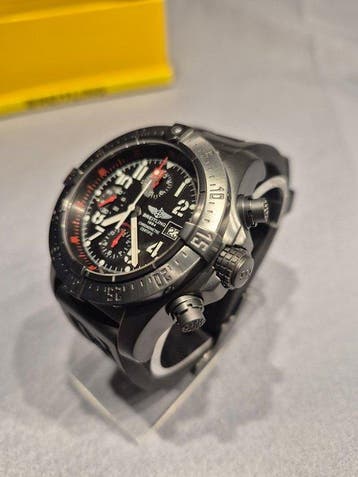 Breitling - Avenger Skyland Blacksteel - M1338010/B864 -, Nieuw