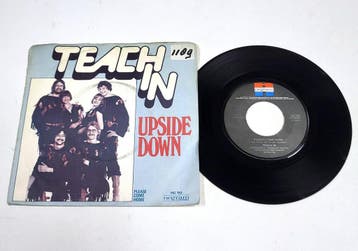 Teach In – Upside Down, Verzenden, Nieuw in verpakking