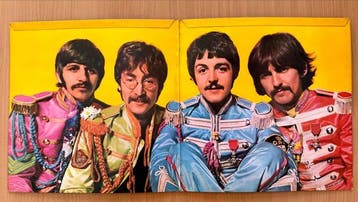 Beatles - Sgt. Peppers Lonely Hearts Club Band [FIRST UK