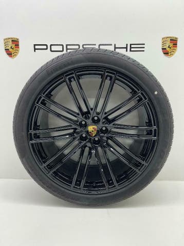 Porsche Macan ORIGINELE 21Turbo IV zwart met Pirelli banden, Autos : Pièces & Accessoires, Ophalen, Banden en Velgen