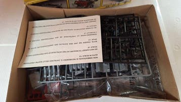 Pocher 1:8 - Voiture de sport miniature - Ferrari F40 motor