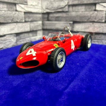 CMR 1:18 - Model raceauto - CMR 1:18 Ferrari 156 F1