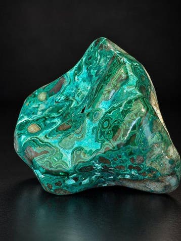 Malachite Forme libre - Hauteur : 9.45 cm - Largeur : 12.68