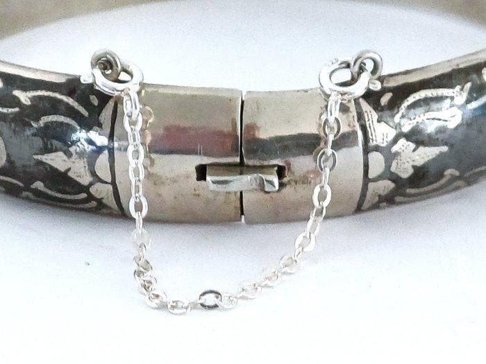 Zilver - Armband - Siam bangle, Niëllo, Antiek en Kunst, Kunst | Niet-Westerse kunst