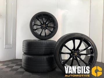 Sportvelgenset + banden Lamborghini Urus O250864, Nieuw