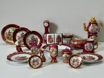 Limoges - Figurine miniature - Verzameling (19) - Porcelaine, Antiek en Kunst