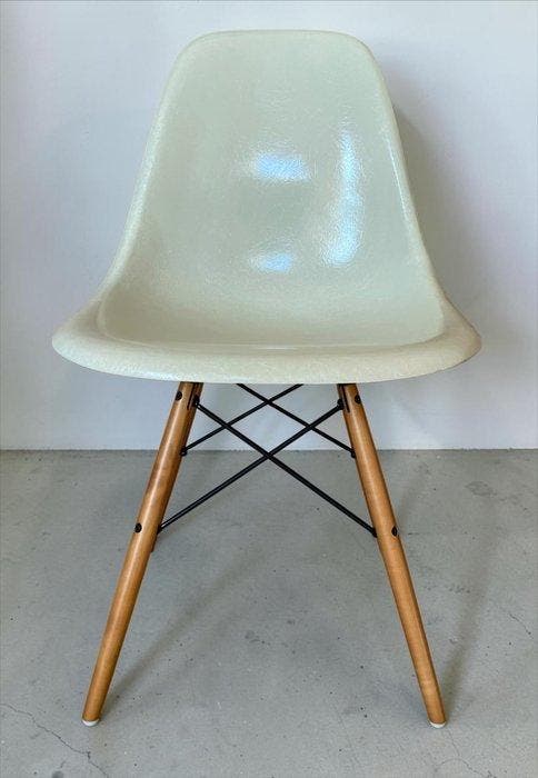 Herman Miller, Vitra - Charles & Ray Eames - Chaise - DSW -, Antiquités & Art, Antiquités | Meubles | Chaises & Canapés