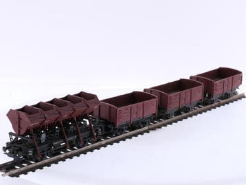 Schaal H0 Trix Express 450 en 455 4-delige goederenwagen..., Ophalen of Verzenden, Overige typen
