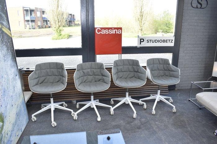 MDF Italia - J.M. Massaud - Chaise de salle à manger (4) -, Antiek en Kunst, Kunst | Designobjecten