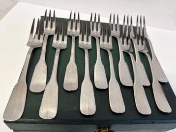 Guy Degrenne - Visbestekset (26) - Staal, Antiek en Kunst