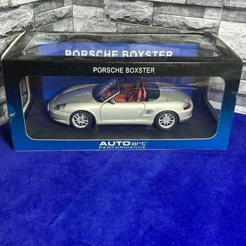 Autoart 1:18 - Voiture miniature - AUTOart Performance 1:18