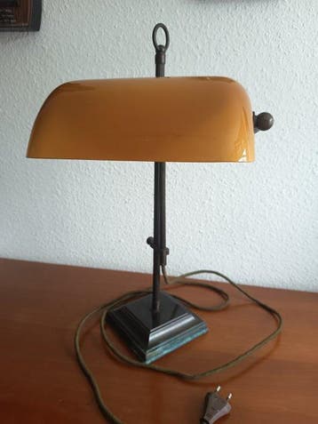 Schwere Art-Déco Vintage-Tischlampe aus Bronze,